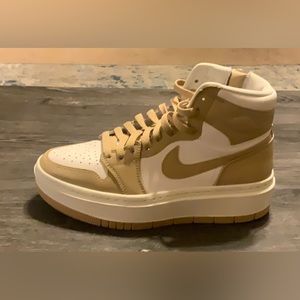 Women’s Air Jordan 1 Elevates. Worn once, too small. DN3253-121. Like New!